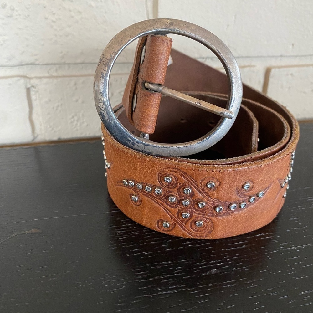 Hollister Brown Woman  Genuine Leather Tooled Rhinestone Belt Silver Buckle Sz M